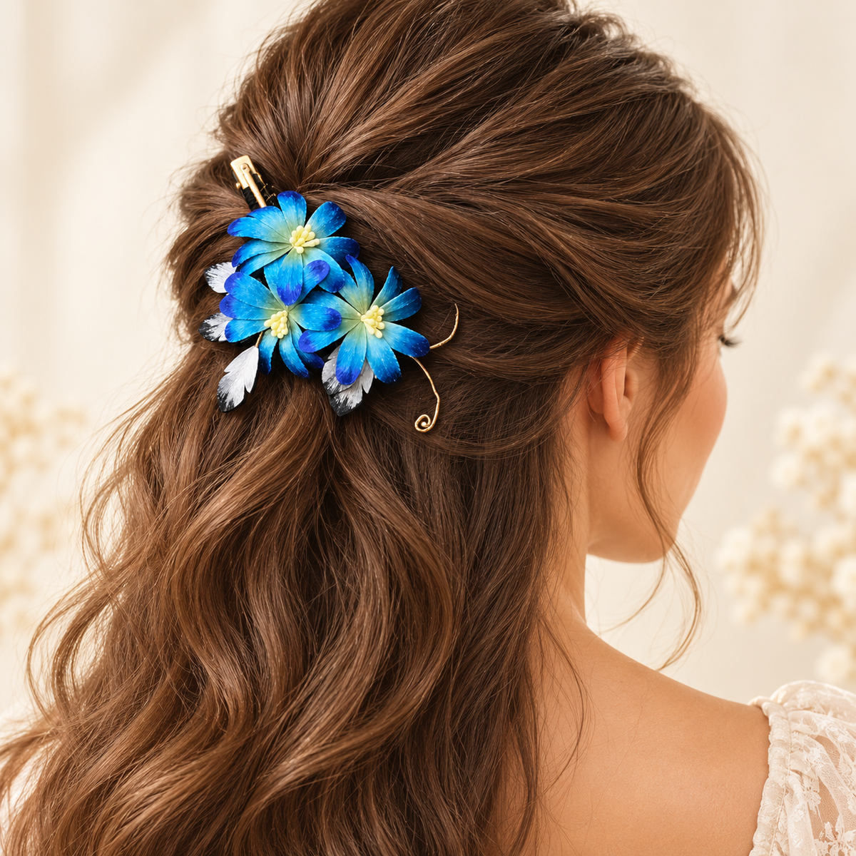 Blue blossom Ronghua hair clip worn in long hair