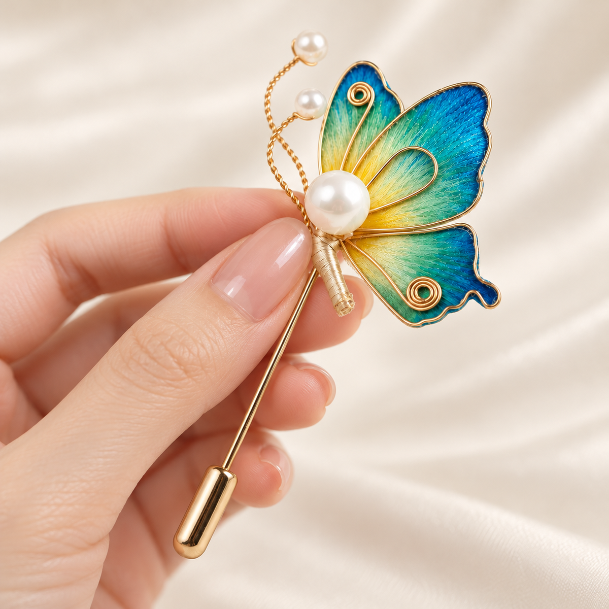 Blue-green butterfly mulberry-silk Ronghua brooch product angle
