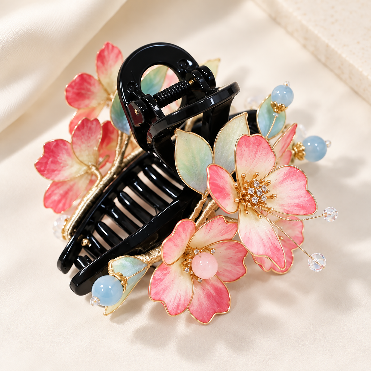 Pink Rouge Cup Ronghua claw clip detail with crystal-like centres