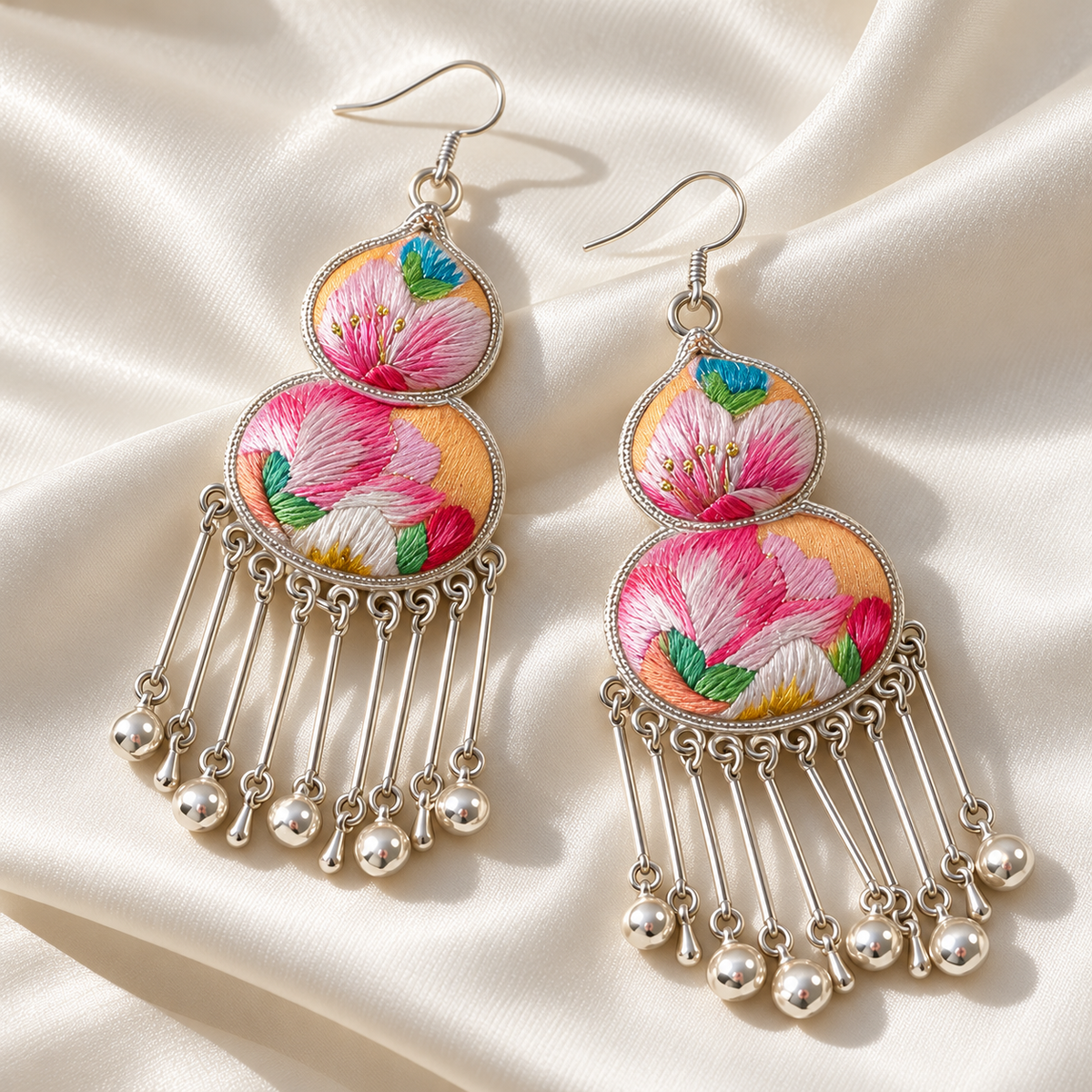 Hulu pink embroidered gourd tassel earrings — photo 4