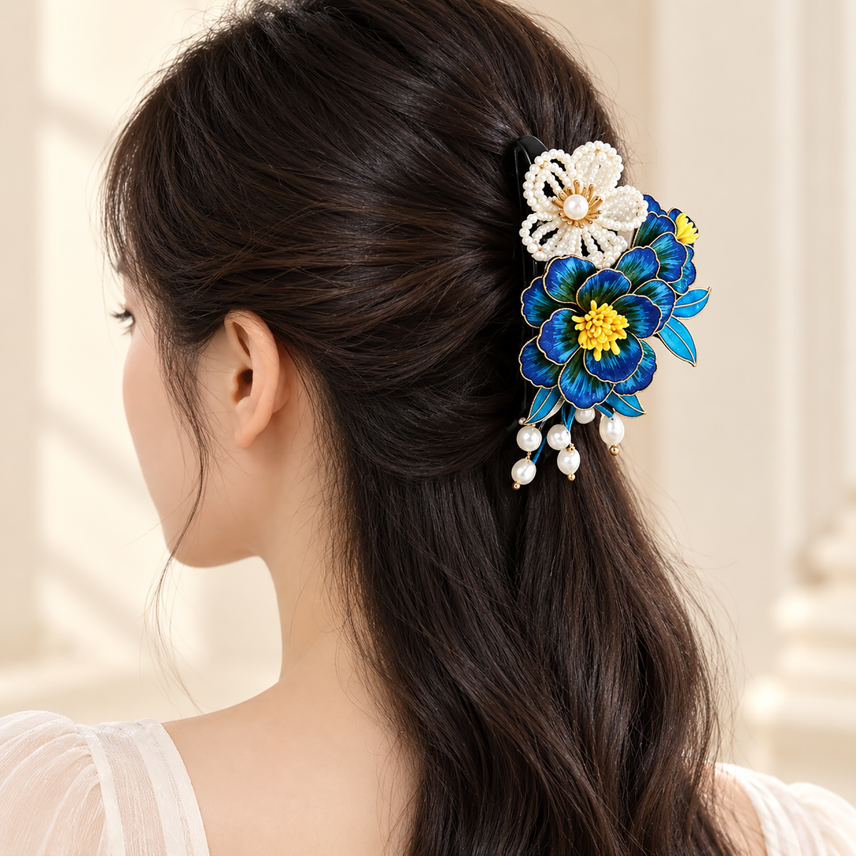 Blue mulberry-silk Ronghua claw clip alternate view