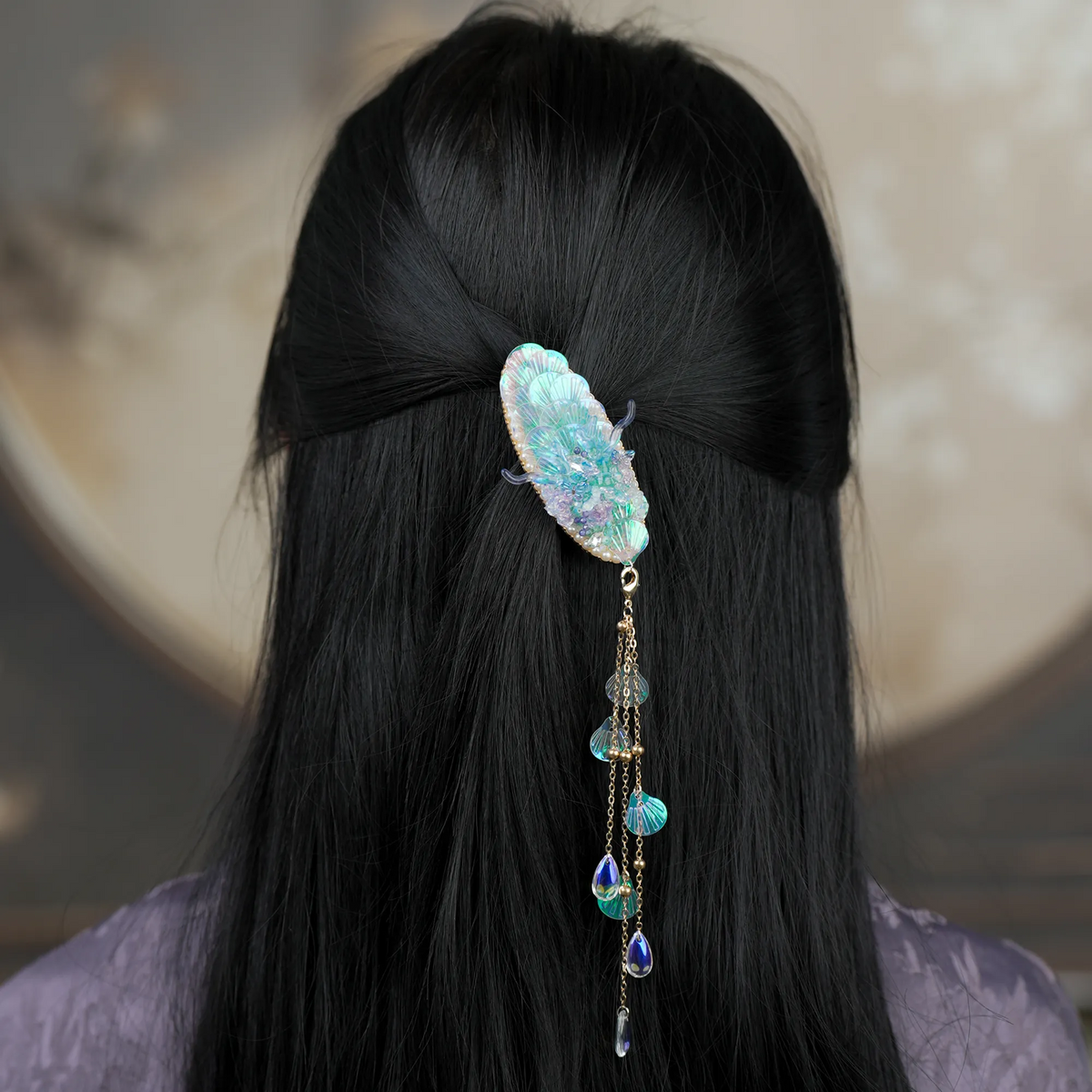 Ao Bing Dragon Hair Clip worn at the back of the hair
