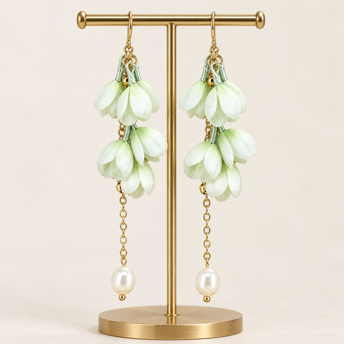 Pale Green Wisteria Ronghua Drop Earrings — photo 3