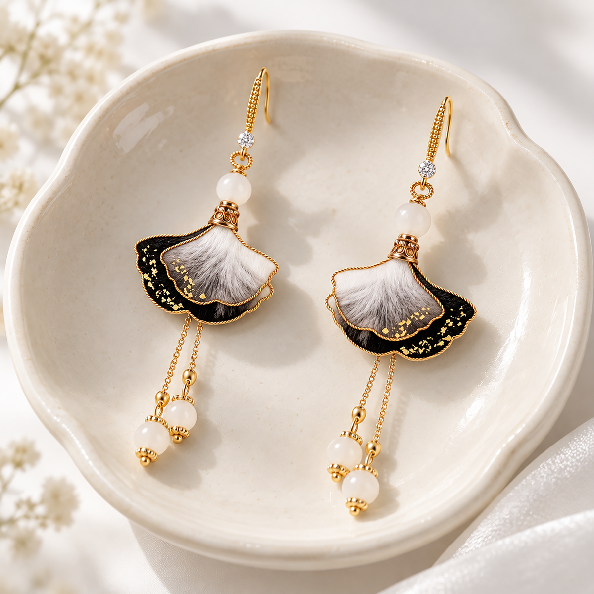 Ink-wash ginkgo silk Ronghua earrings with fishhook wires