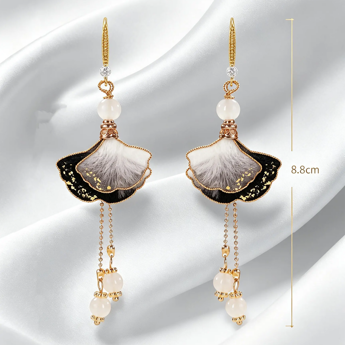 Size graphic of the ink-wash ginkgo silk drop earrings: overall length about 8.8 cm